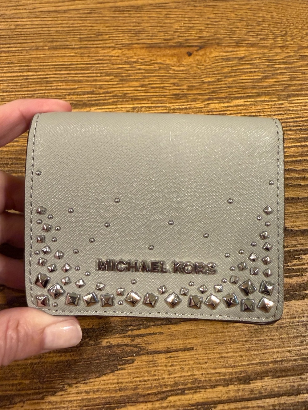 A18 - Michael Kors Jet Set Studded Bi-fold Wallet - Gray